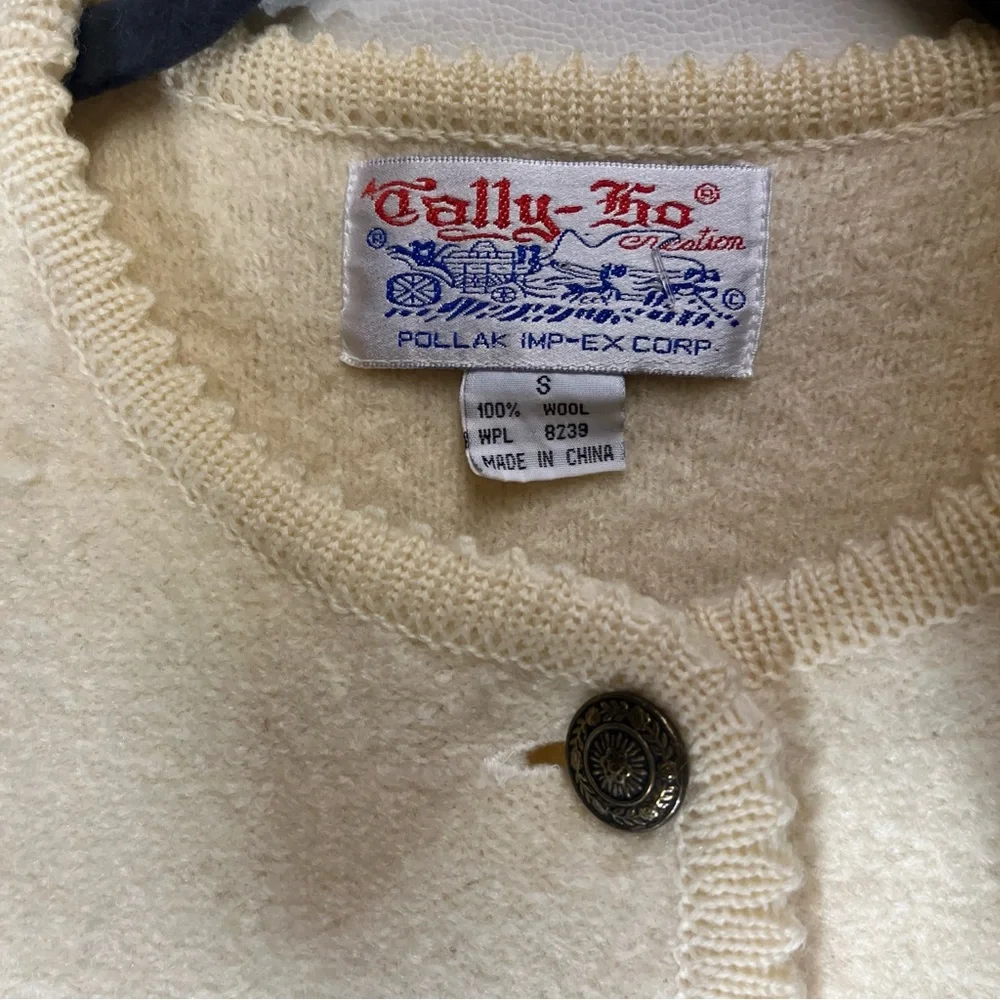 Tally Ho Cream Teddy Jacket Cropped Boxy Silhouette - Picture 2 of 5